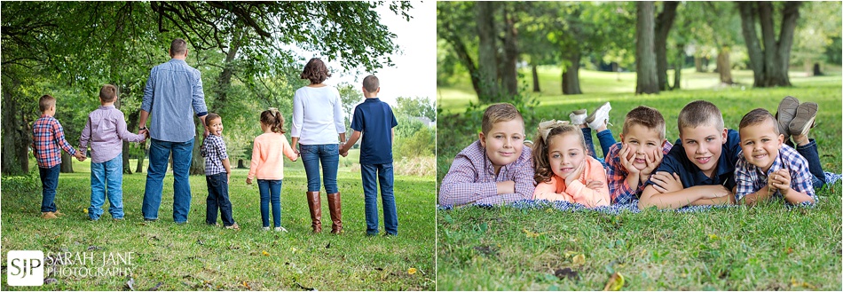 family portraits, decatur il, illinois photographer, best family photographer, family portraits, family photographs, sarah jane photography, sjanephotography, outdoor family portraits, children's portraits, siblings, 